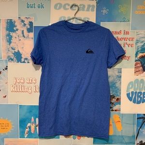 2/$25 🌸QUIKSILVER tshirt